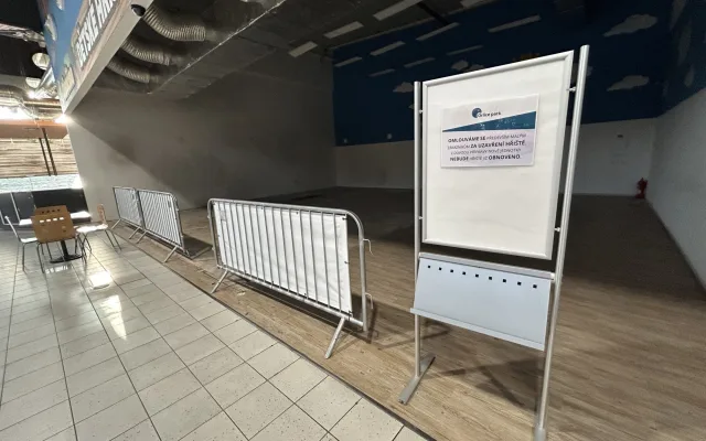 Oblíbené dětské hřiště z Orlice Parku zmizelo. Prodalo se v inzerátu na internetu