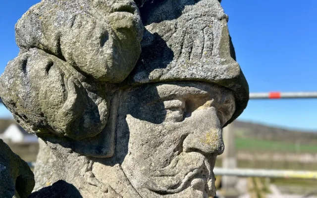 Na Kuksu začalo restaurování barokní sochy Velkého křesťanského bojovníka