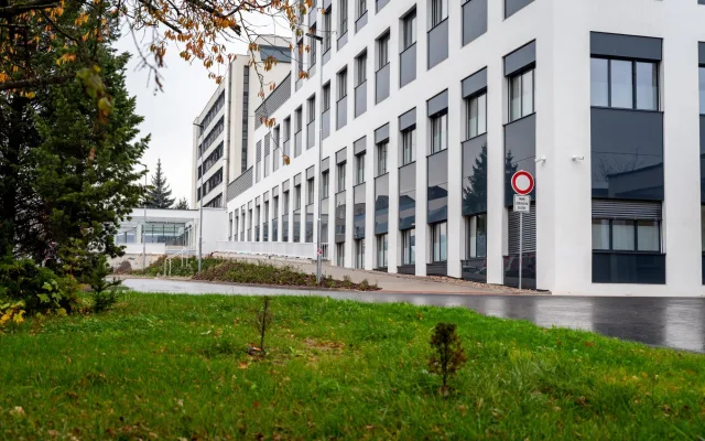 Nový urgent i operační sály. Nemocnice v Rychnově dokončila velkou proměnu