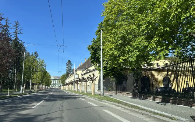 Od zítřka startuje dopravní omezení v centru Hradce