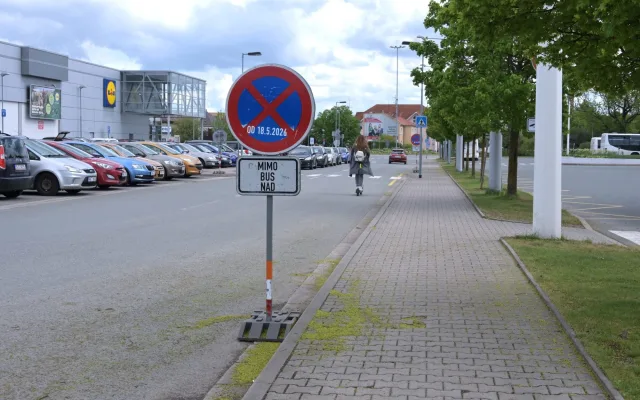 V Hradci dnes začínají další omezení kvůli rekonstrukci nádraží