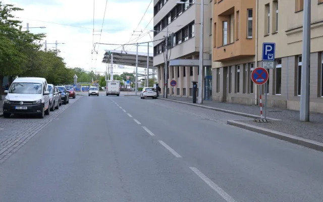 V Hradci dnes začínají další omezení kvůli rekonstrukci nádraží
