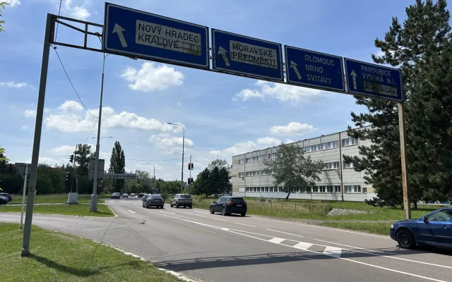 Provizorní semafory na Moravském Předměstí zůstanou