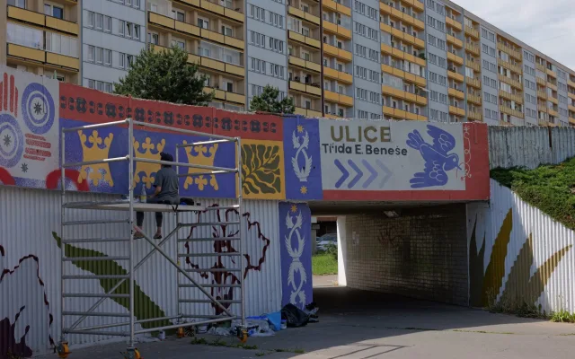 FOTOGALERIE: Street Art Festival přinesl nové muraly i návrat k poničenému dílu Tiny Chertové