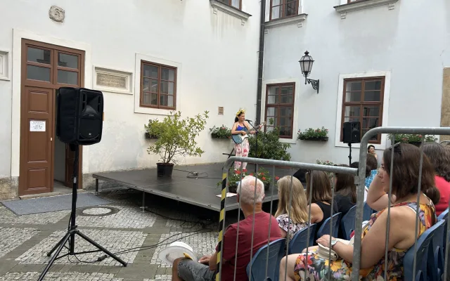FOTO: Divadelňák míří do finále. Nabídne Zlatovlásku i oblíbený Školní výlet
