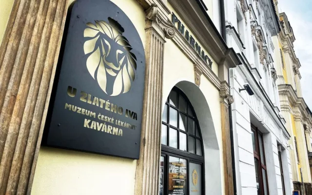 Kde si v Hradci odskočit? Přinášíme mapu toalet zdarma i za poplatek