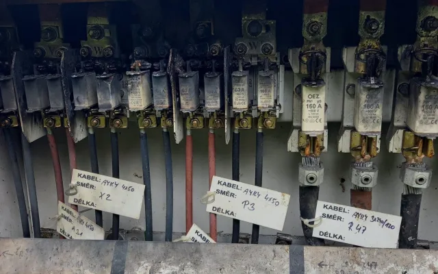 Požár elektrického rozvaděče na Trutnovsku způsobil hlemýžď