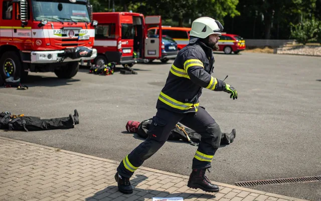 Krajští hasiči vs. fitnessáci. Souboj, kde nerozhodovaly svaly, ale srdce a vůle