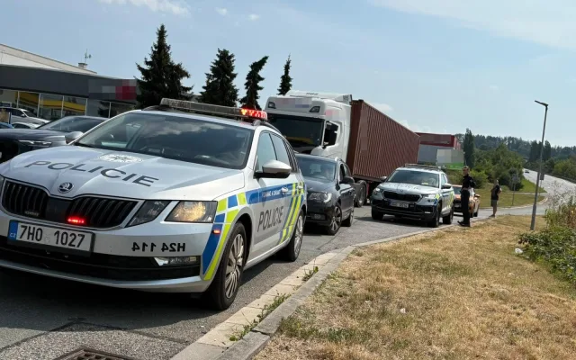 Policie na Náchodsku zkontrolovala přes 200 aut. Přestupky odhalila u většiny řidičů