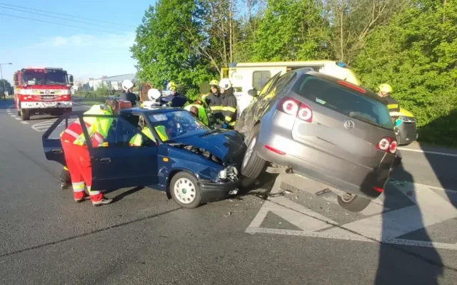Křižovatka v Březhradské ulici straší řidiče. Přestavba se teprve připravuje