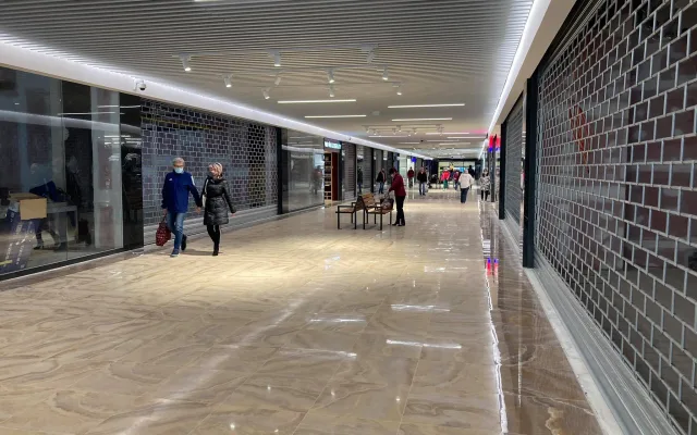 GALERIE: Po rekonstrukci otevřený obchodní dům Atrium