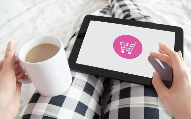 Česká e-commerce roste. Táhne ji elektronika do aut i sport