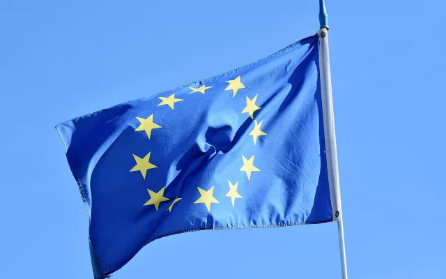 Brusel poslal Česku 897 milionů eur z fondu obnovy