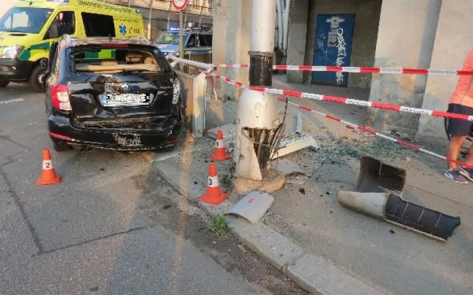 Nehoda na křižovatce ulic Pilnáčkova, Buzulucká a Okružní