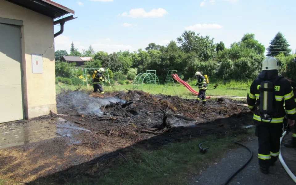 Požár v hradecké ulici Rozkvět Míru