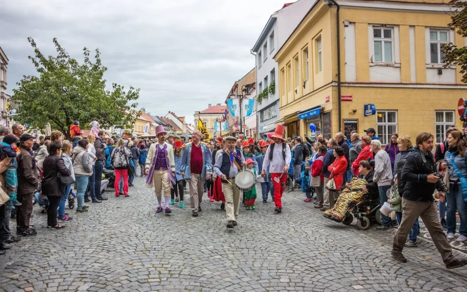 Průvod v loňském roce