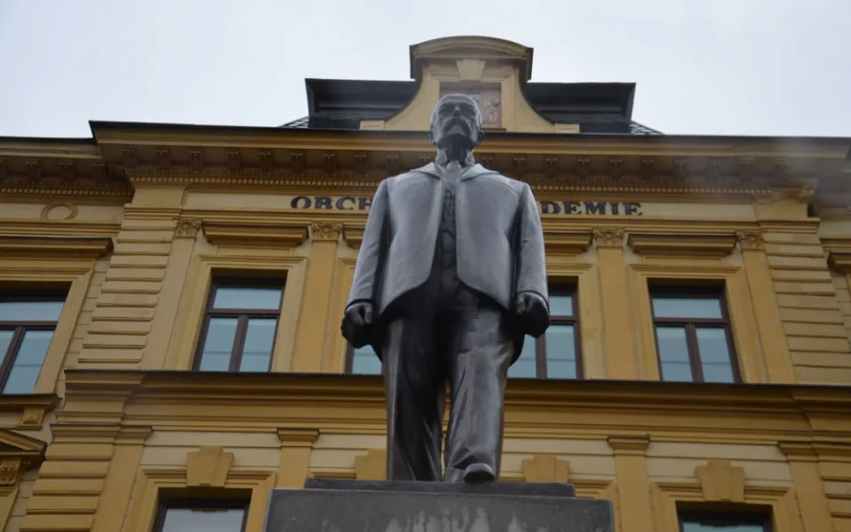 Socha T. G. Masaryka se vrátila do Kostelce, odlila ji umělecká slévárna v Dolní Kalné