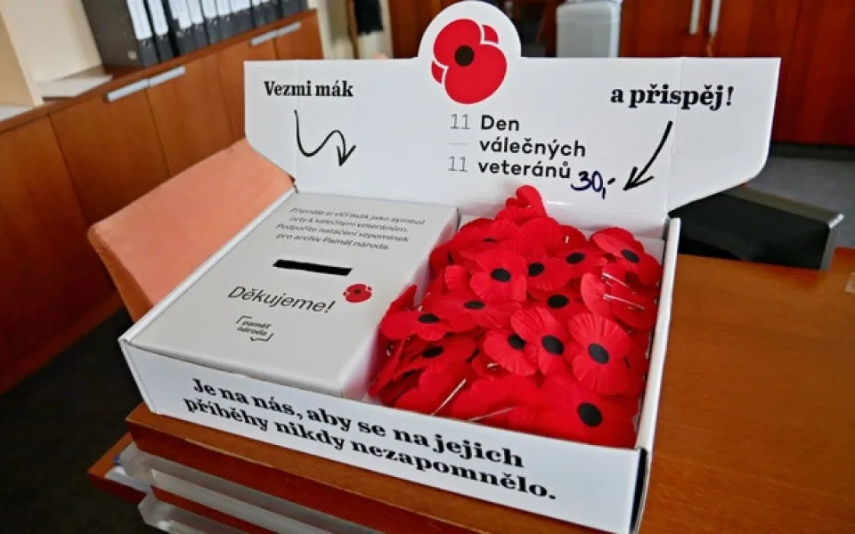 Začala sbírka ke Dni válečných veteránů, podpořit jí je možné zakoupením kvítku vlčího máku