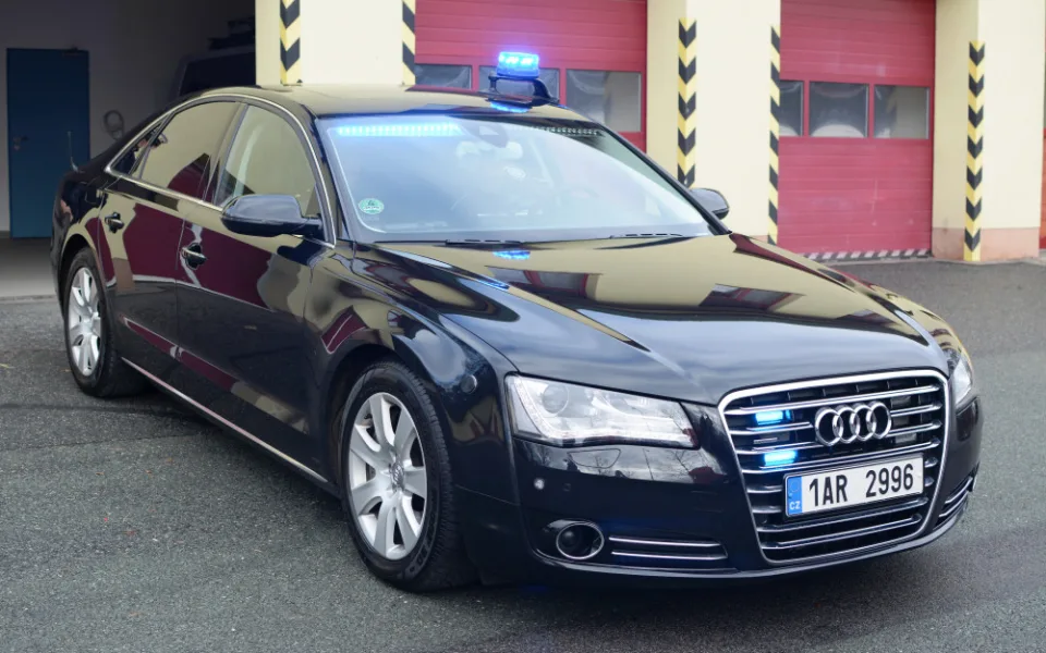Dopravní policie nasadila do boje s piráty silnic speciálně vybavenou Audi A8