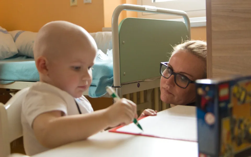 Dětská klinika hradecké fakultní nemocnice získala díky Nadačnímu fondu Kapka naděje nové přístroje