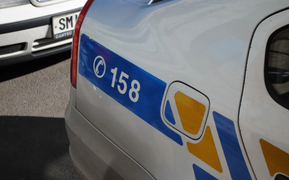 Hradečtí policisté vypátrali vězně, který byl dva roky na útěku. Ukrýval se v Polsku