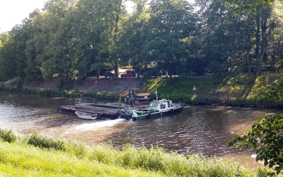 Povodí Labe upravuje soutok Labe a Orlice.