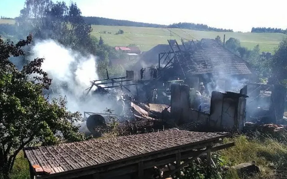 Požár stodoly v Pecce