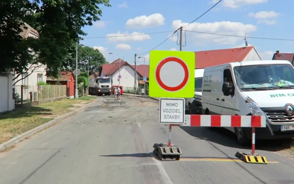 Uzavírka v Malšově Lhotě.