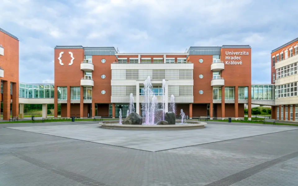 Univerzita Hradec Králové