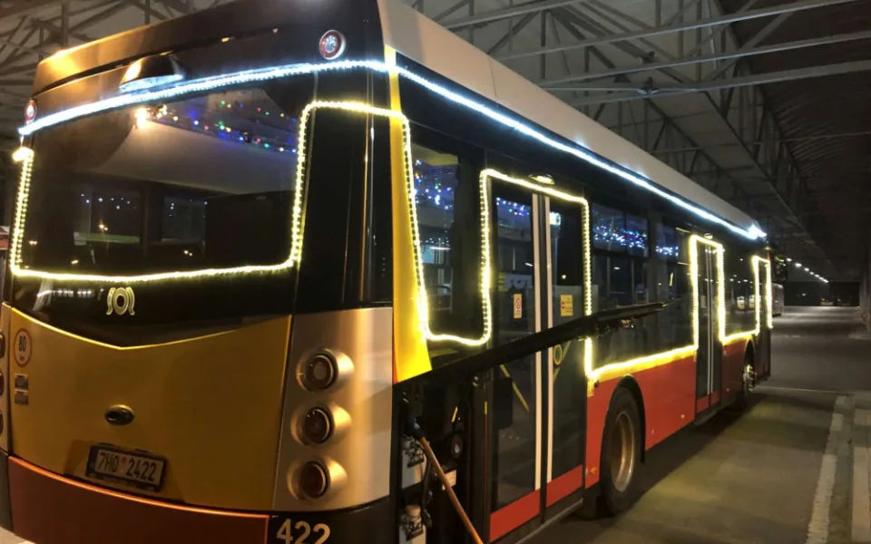 Vánoční elektrobus je v Čechách jedinečný