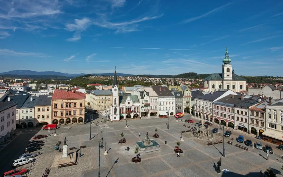 Pohled na Krakonošovo náměstí v Trutnově