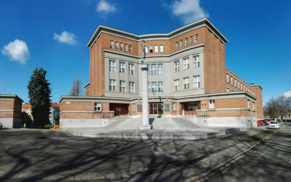Gymnázium J. K. Tyla v Hradci Králové