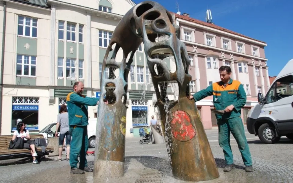Hradecké fontány se začnou spouštět od května postupně. U některých se ještě čeká na díly z Itálie