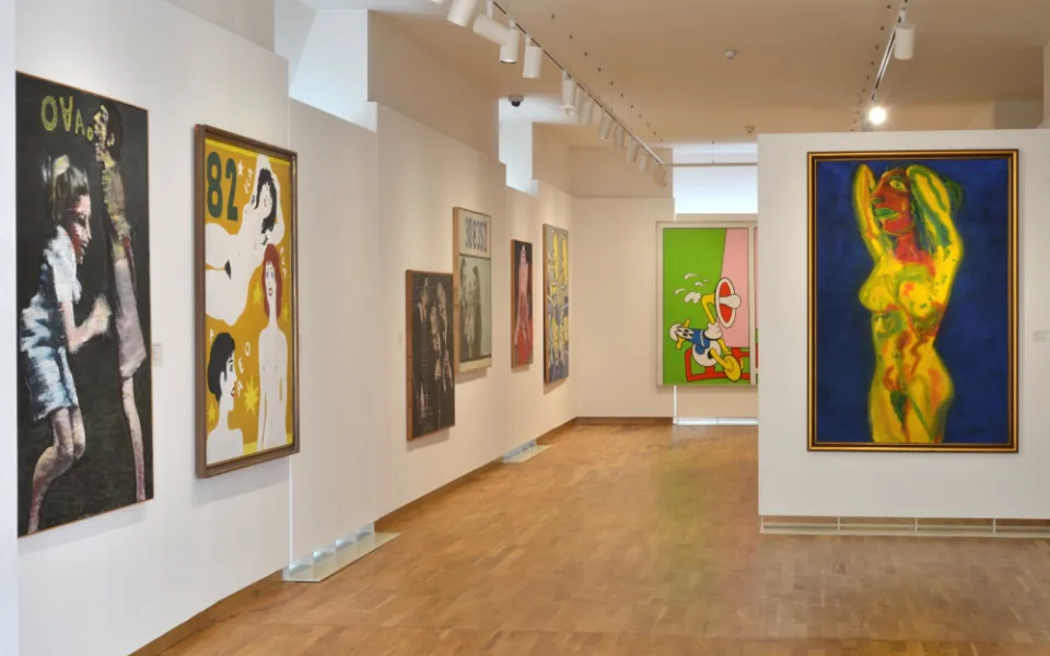 Galerie moderního umění v Hradci Karové otevře až v úterý