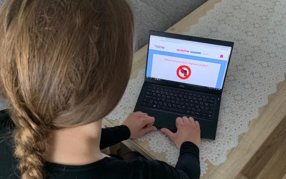 Online dopravní výchova oslovila tisíce žáků i učitelů.