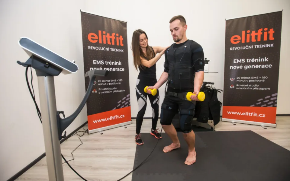 Odcvičeno za 20 minut? Nové hradecké studio Elitfit to umožňuje