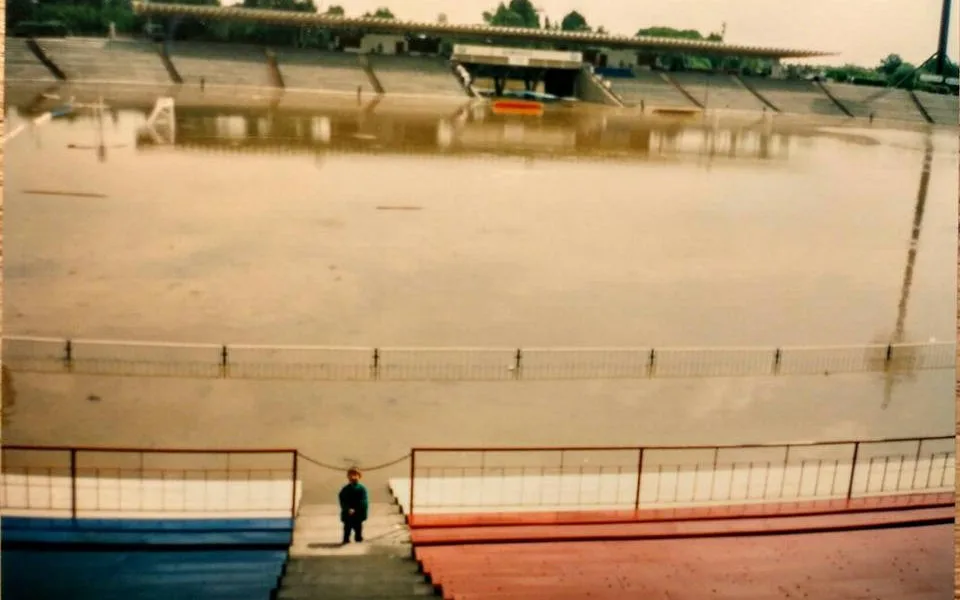 Připomeňte si povodně v roce 1997. Centrum Hradce Králové bylo pod vodou