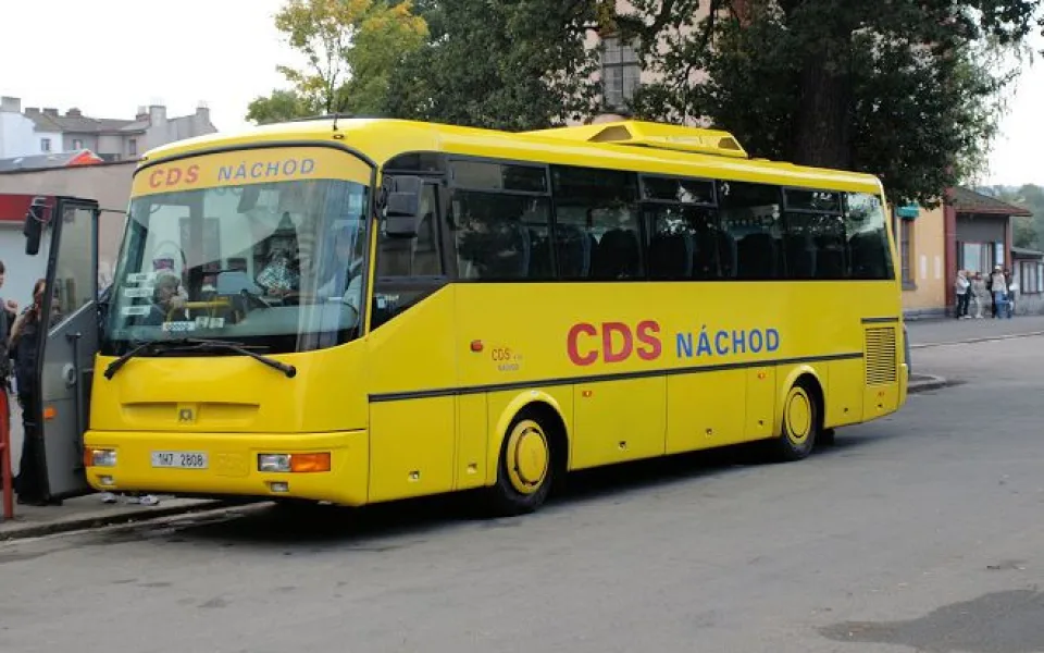 Autobus, který bude pendlovat mezi Náchodem a Polskem