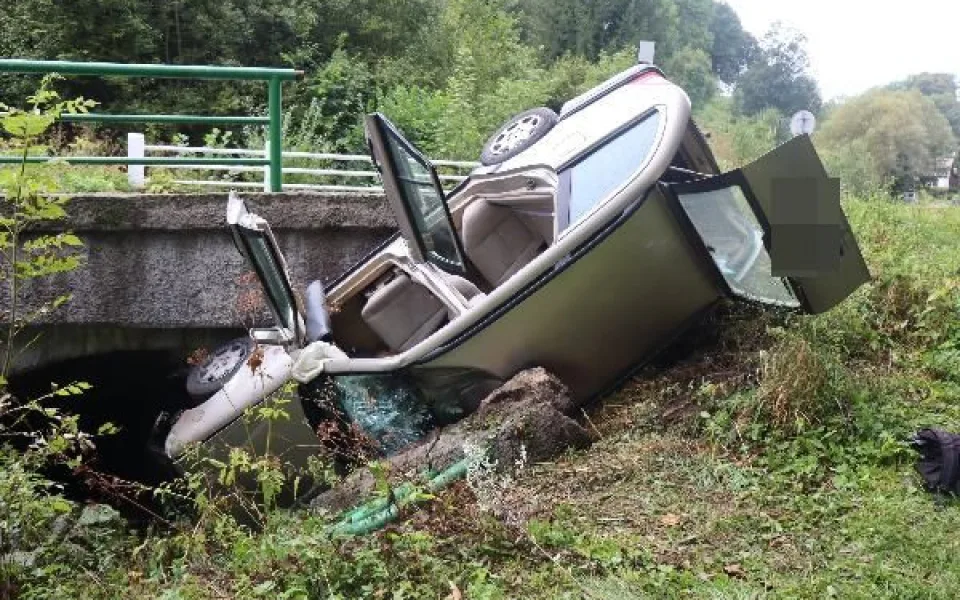 Dopravní nehoda v obci Vlásenka