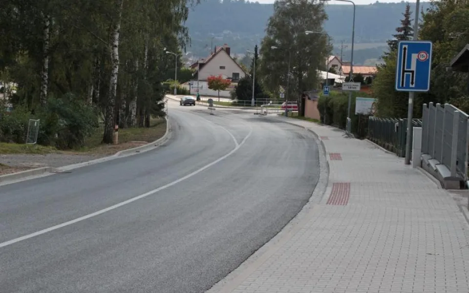 Krkonošská ulice ve Dvoře Králové nad Labem je po devíti měsících opět otevřena