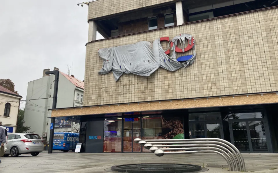 FOTO: Nové Tesco vedle Atria otevře příští středu. Pasáž už je přístupná