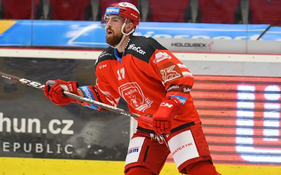 Obránce Mountfieldu HK Filip Hronek