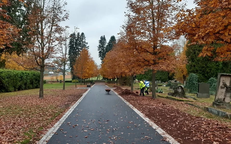 Trutnov opravil část městského hřbitova. Modernizace stála víc než 3,5 milionu korun