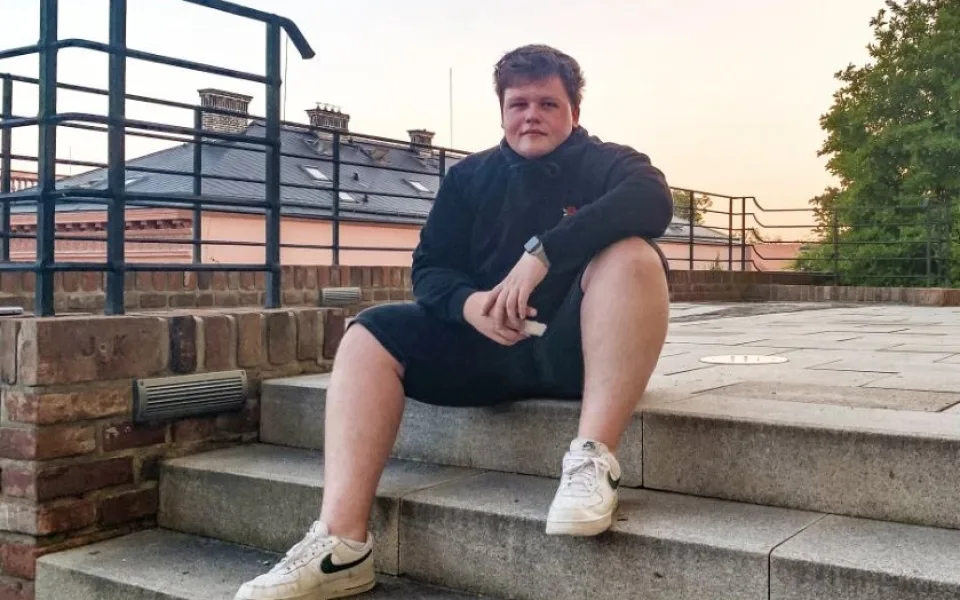 In Czechia We Don´t Say… Díky českým hláškám dostal influencer z Hradce Králové práci svých snů