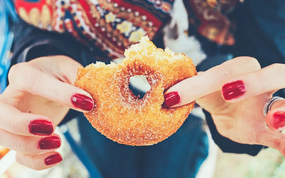 Lékaři varují před svátečním přejídání, pozor by si měli dát hlavně lidé s vysokým cholesterolem