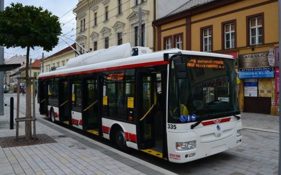 Pardubická MHD už nebude akceptovat hradeckou městskou kartu