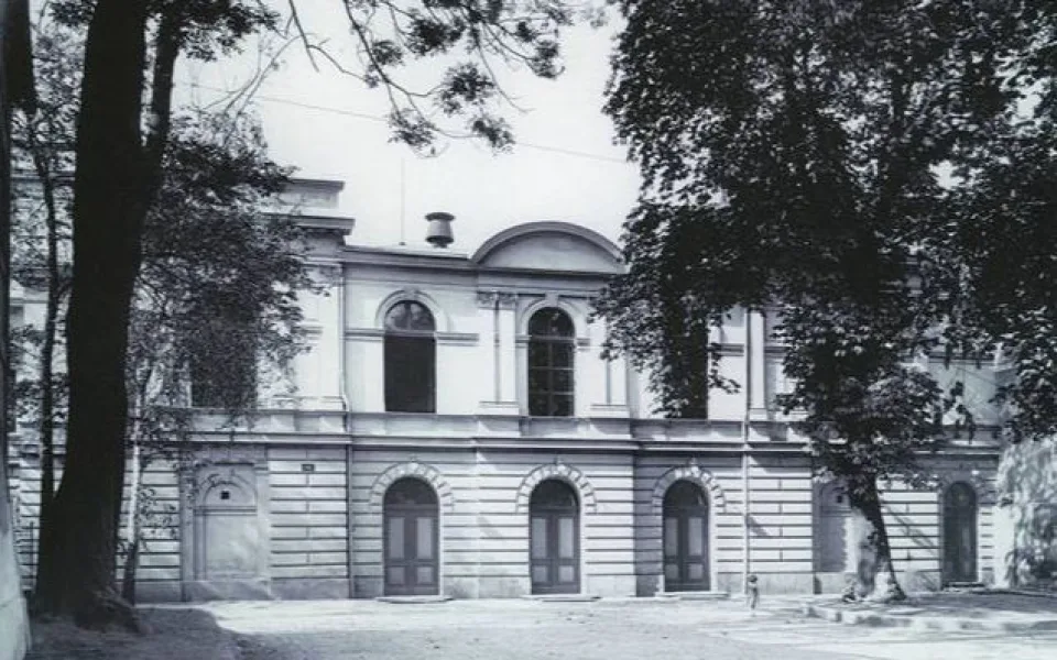Před sto lety se v Hradci odehrála světová premiéra R.U.R., připomene ji online výstava