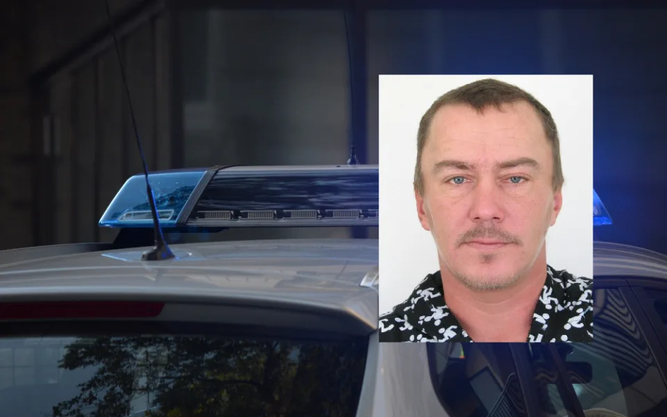 Nepoznáváte tohoto muže? Pátrá po něm policie u nás i na Slovensku