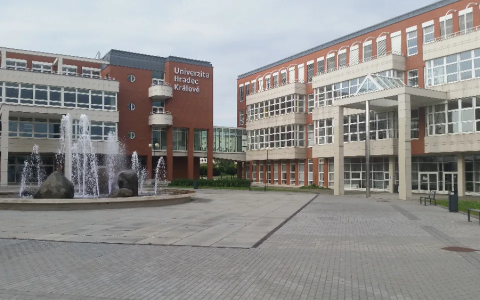 Univerzita Hradec Králové