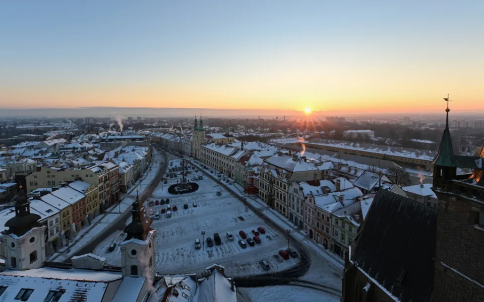 Podzemní parkování pod Velkým náměstím. Má vůbec cenu ho plánovat?